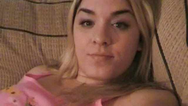 Hermosa ébano roundass doggystyled ver porno latina en trío