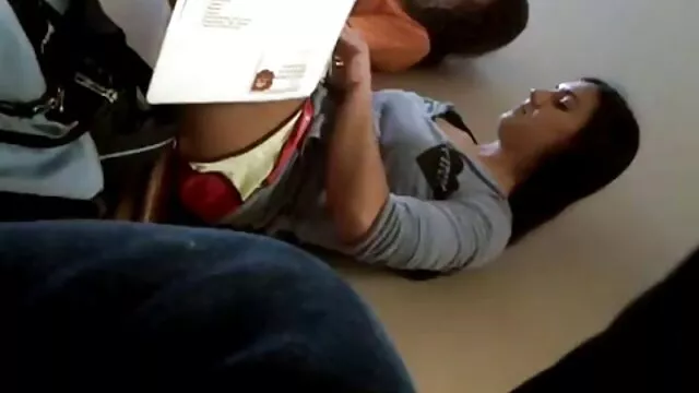 La pequeña Nicki Ortega ama las pollas sexo latino real grandes