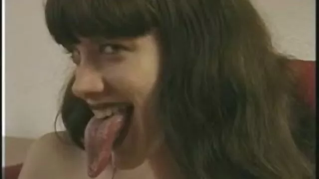 Absolutamente desnudo busomy sex pot porno latino 4k limpia piso al aire libre