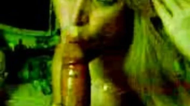 Fhuta - Latina squirting la quiere profundamente pirno latino en su culo