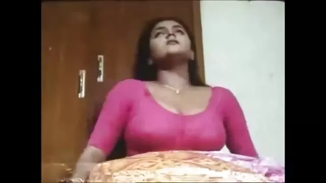 Puta holandesa regordeta hentai en latino chupa pollas hasta correrse en la boca