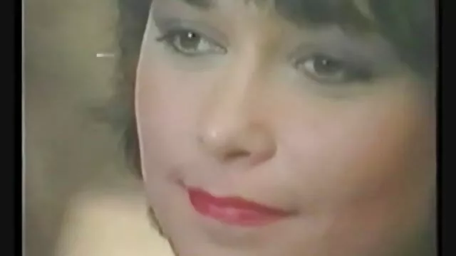 El porno anime en audio latino baño es el mejor lugar para masturbarse