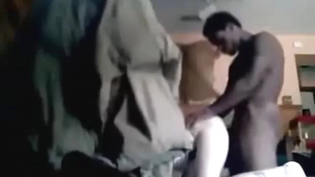 Más grande que porn audio latino grande