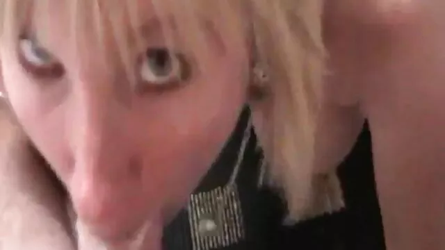 Linda nena morena obtiene sus tetas cubiertas con esperma hentai en español completo