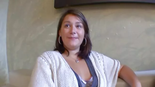 Nena de ébano cachonda lamida en el incesto xxx latino coño por una chica morena caliente
