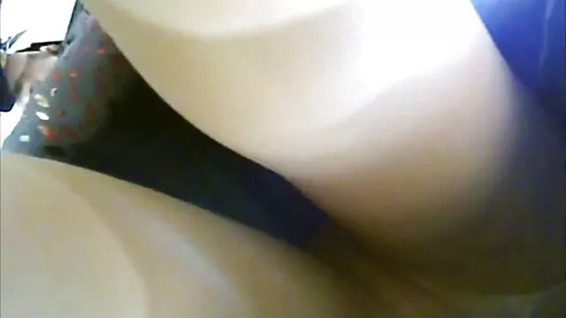 Papis cachondos intercambiando videos pornos en español latino chicas